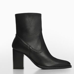 NWT MANGO LEATHER ANKLE BOOTS 6